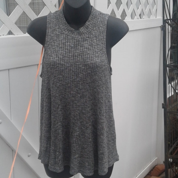 Hollister Tops - Hollister California Colored Grey Size Large Top